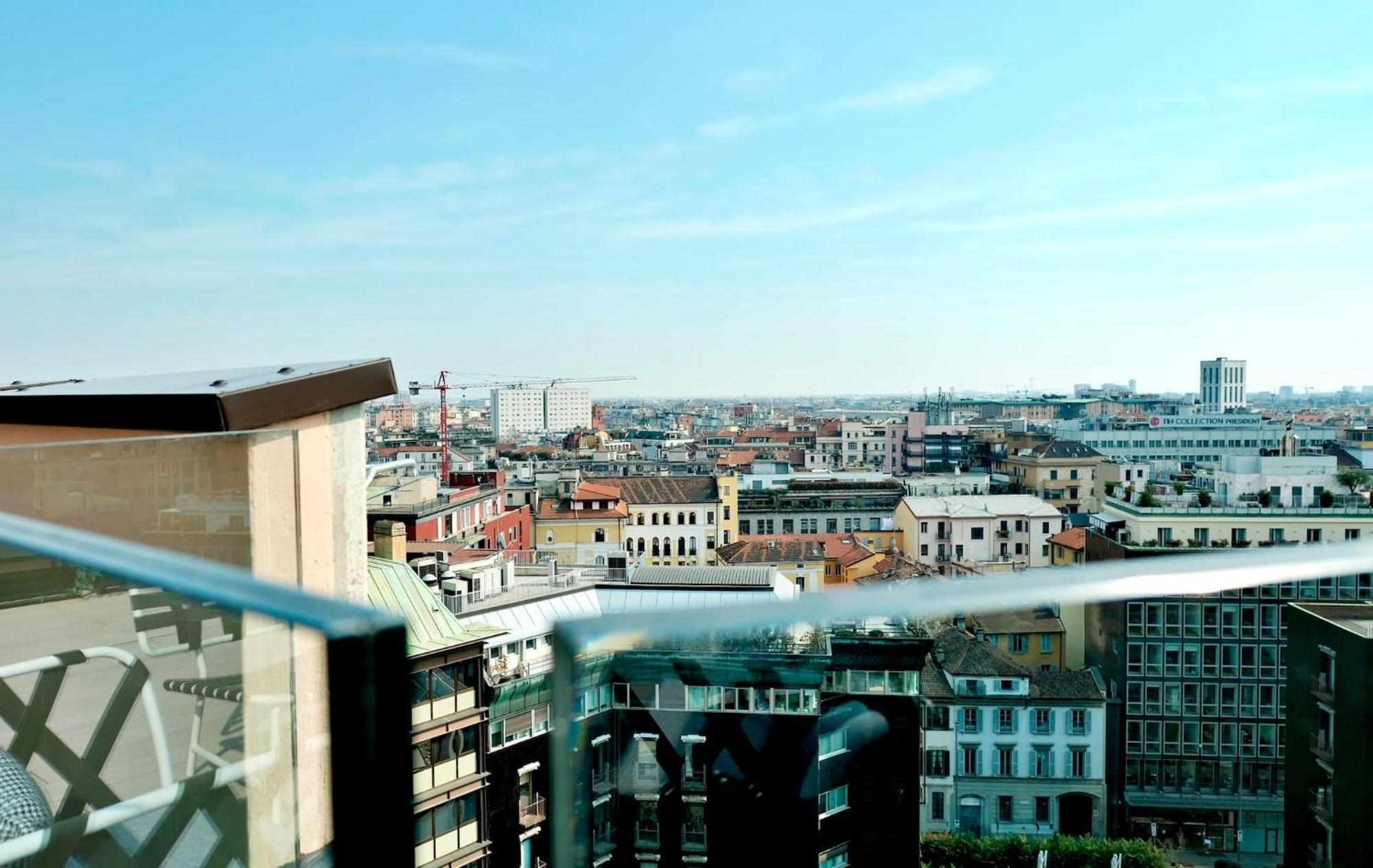 San Babila Central Tower With Panoramic Terrace Overlooking Duomo By Rentopolis Milán Exteriér fotografie