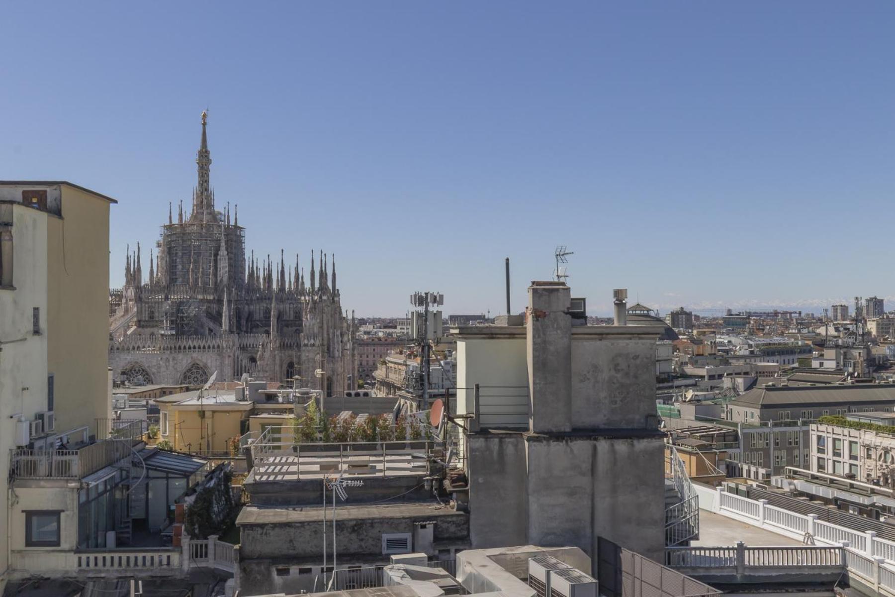 San Babila Central Tower With Panoramic Terrace Overlooking Duomo By Rentopolis Milán Exteriér fotografie